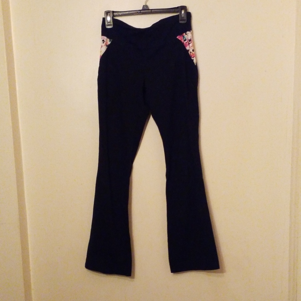 SO yoga pants